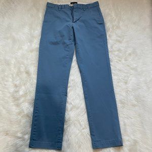 Banana Republic Emerson Chinos 31W 34L stretch material, Light Blue/ Dusty Sky